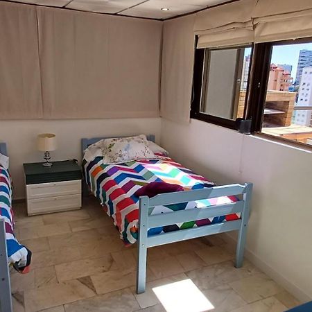 Atico Con Gran Terraza Διαμέρισμα Μπένιντορμ Εξωτερικό φωτογραφία