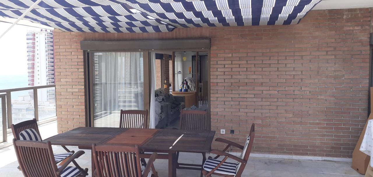 Atico Con Gran Terraza Διαμέρισμα Μπένιντορμ Εξωτερικό φωτογραφία