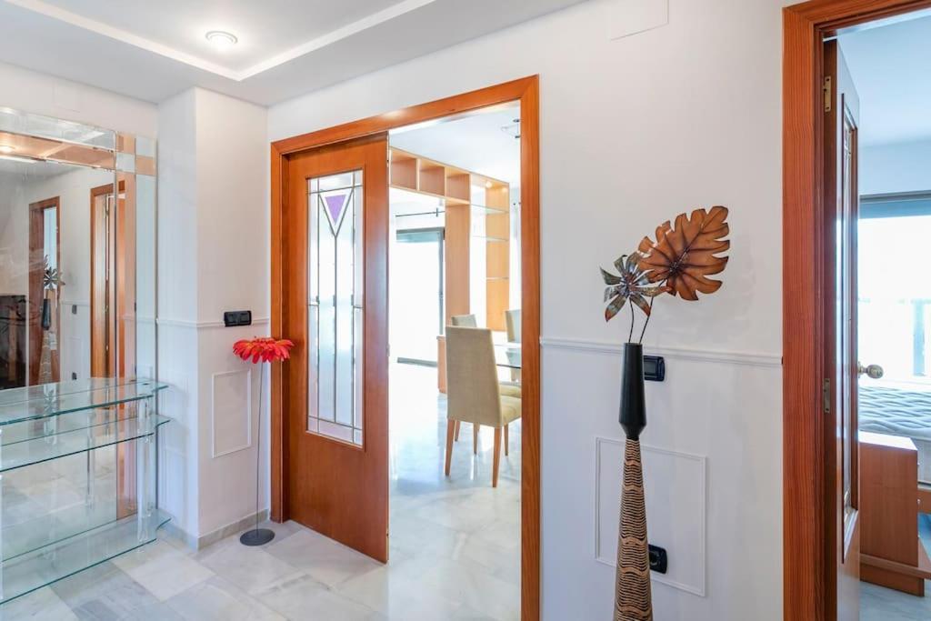 Atico Con Gran Terraza Διαμέρισμα Μπένιντορμ Εξωτερικό φωτογραφία