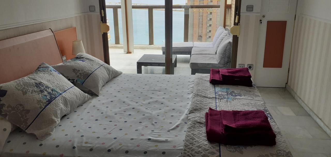 Atico Con Gran Terraza Διαμέρισμα Μπένιντορμ Εξωτερικό φωτογραφία