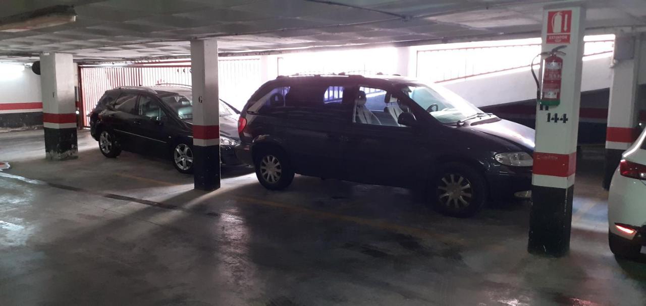 Atico Con Gran Terraza Διαμέρισμα Μπένιντορμ Εξωτερικό φωτογραφία