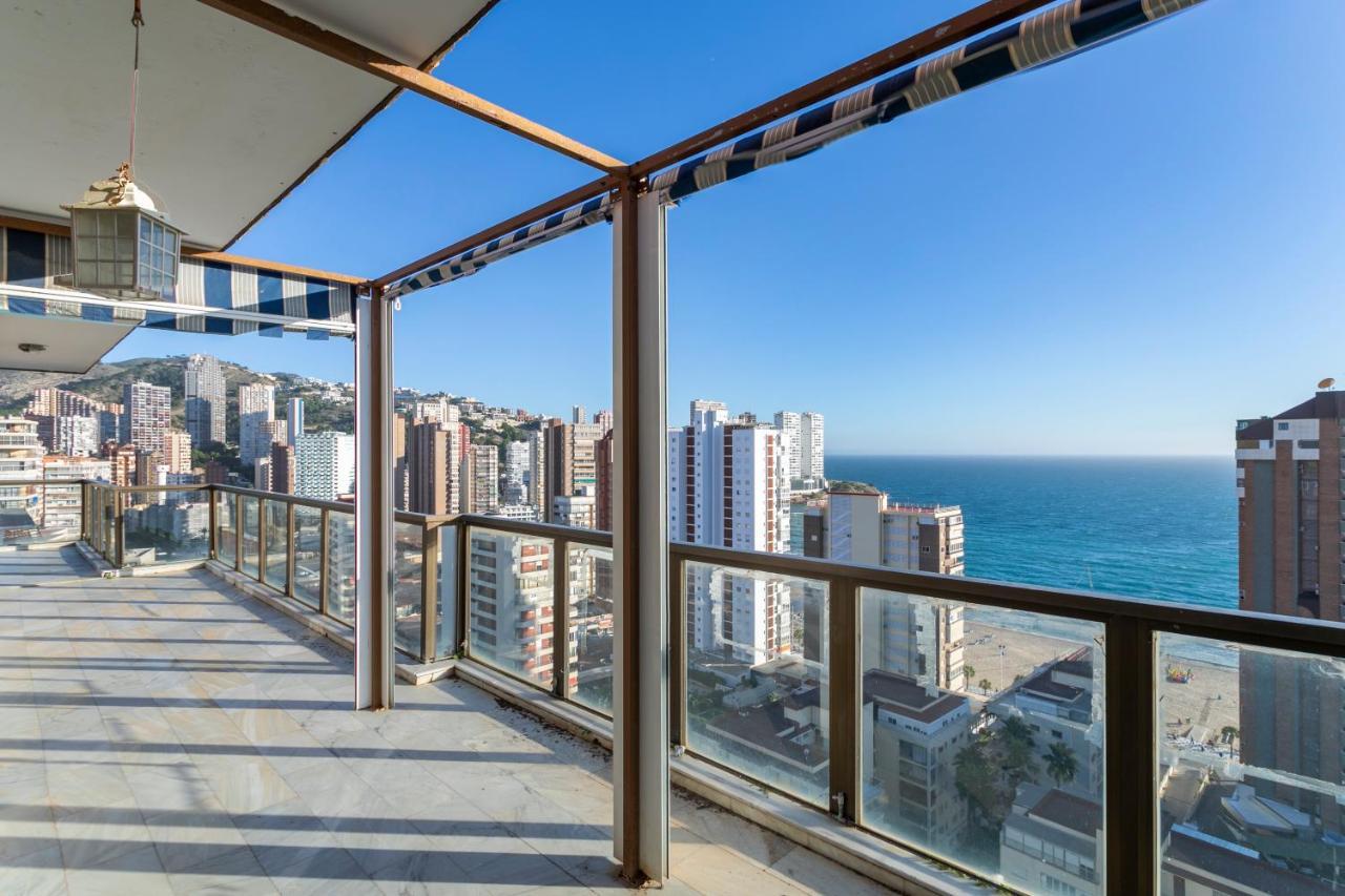 Atico Con Gran Terraza Διαμέρισμα Μπένιντορμ Εξωτερικό φωτογραφία
