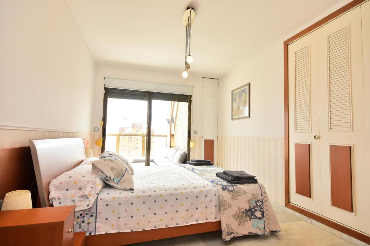 Atico Con Gran Terraza Διαμέρισμα Μπένιντορμ Εξωτερικό φωτογραφία