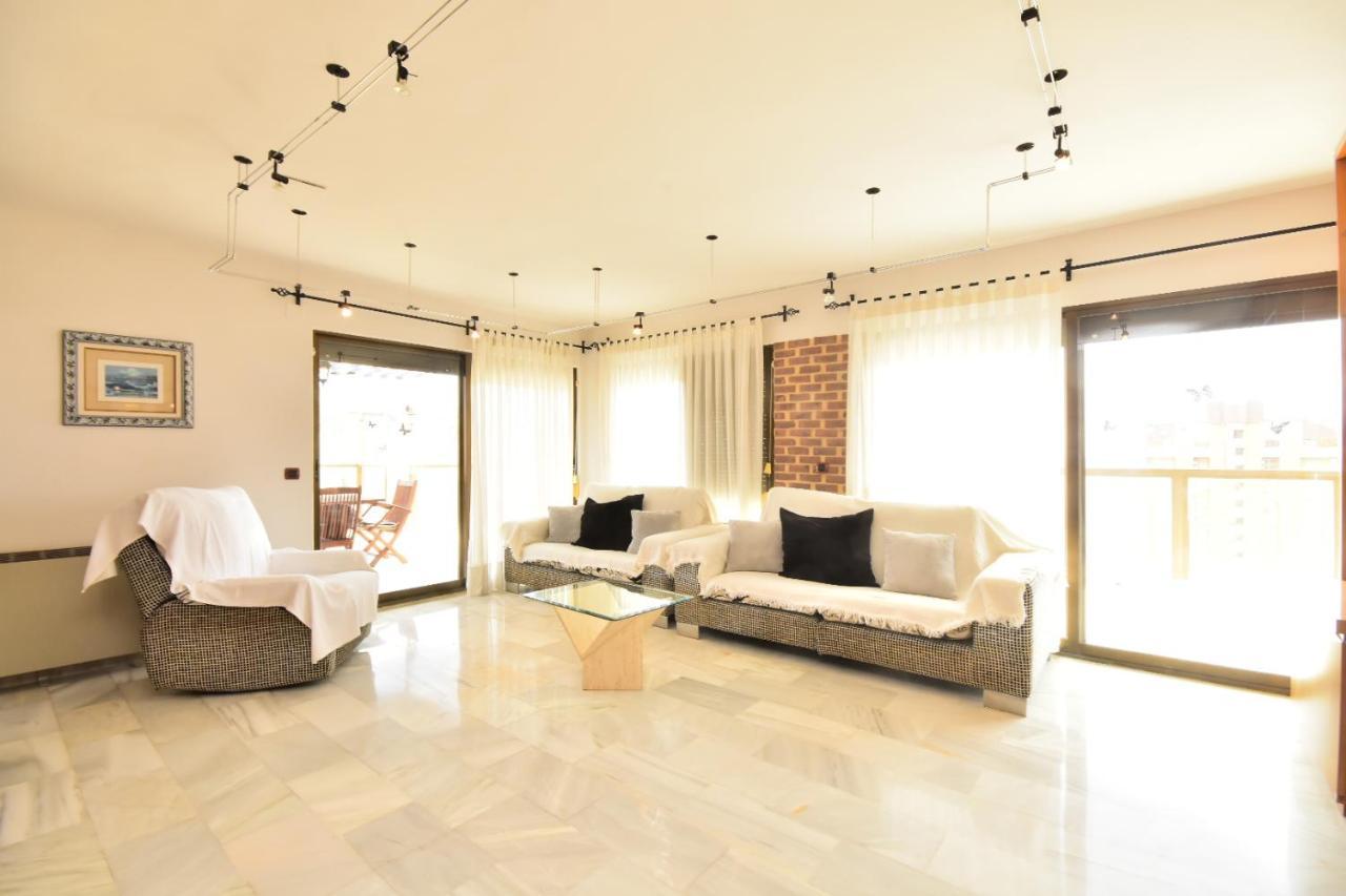 Atico Con Gran Terraza Διαμέρισμα Μπένιντορμ Εξωτερικό φωτογραφία