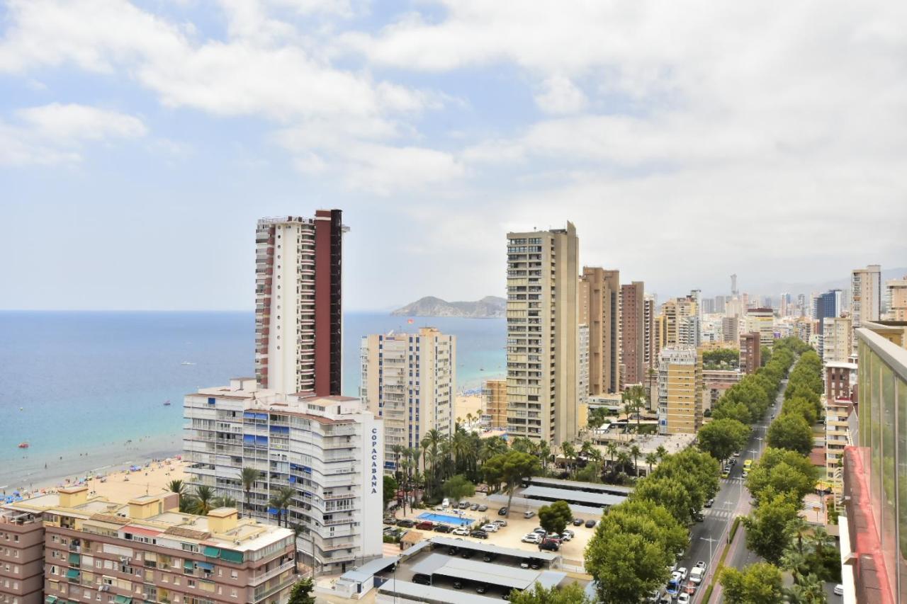 Atico Con Gran Terraza Διαμέρισμα Μπένιντορμ Εξωτερικό φωτογραφία