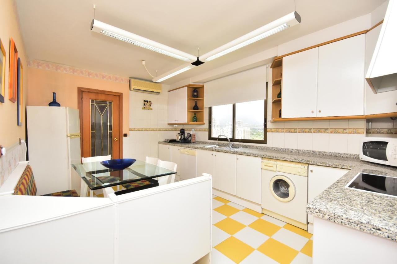 Atico Con Gran Terraza Διαμέρισμα Μπένιντορμ Εξωτερικό φωτογραφία