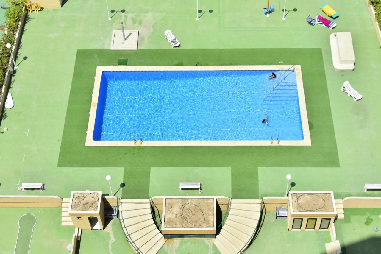 Atico Con Gran Terraza Διαμέρισμα Μπένιντορμ Εξωτερικό φωτογραφία